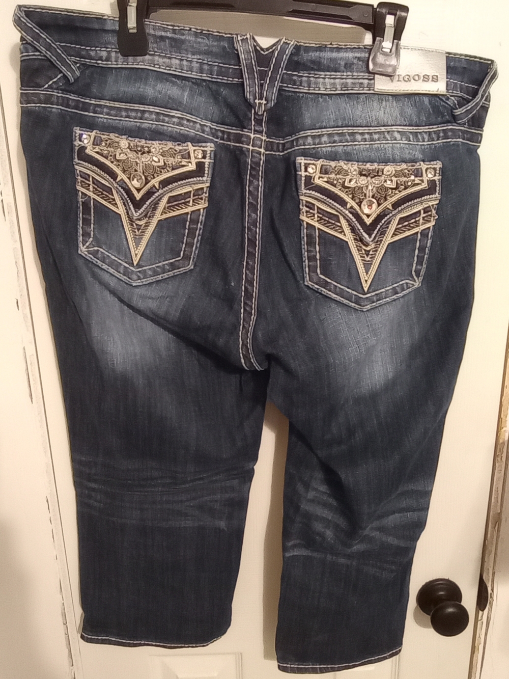 Vigoss Dark Blue Embroidered Pocket Cropped Jeans